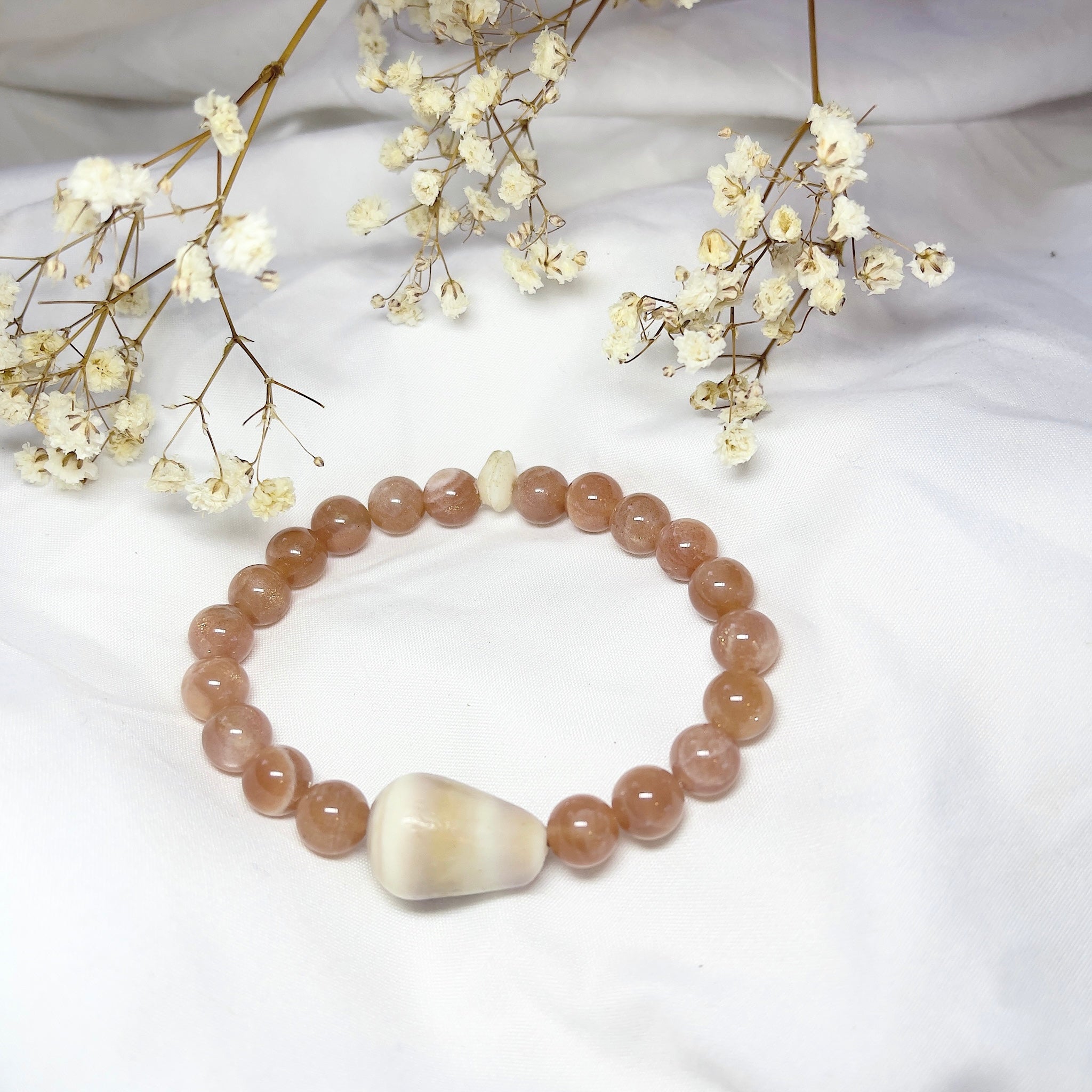 Kaua’i Cone Shell Stretch Bracelet