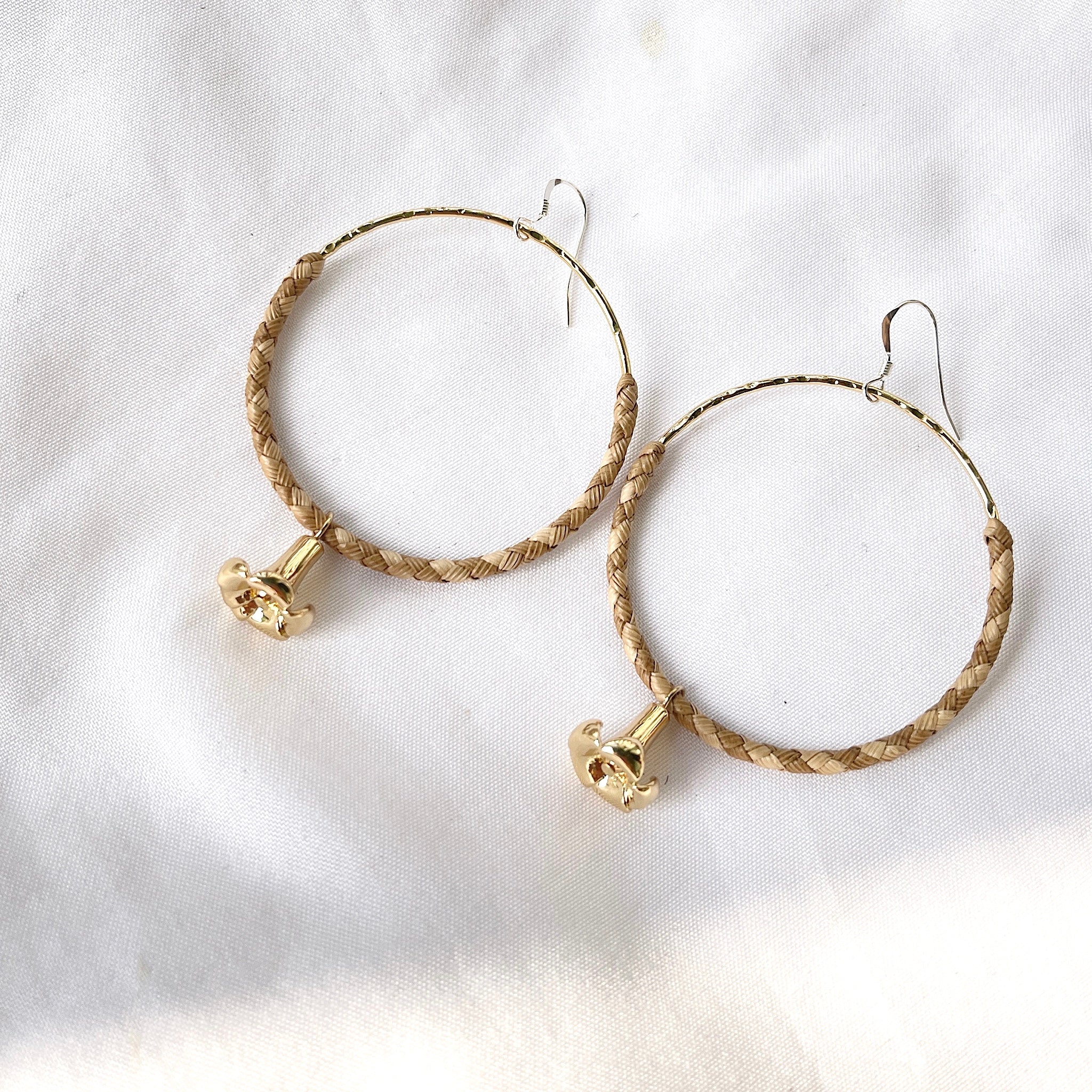 Mauahi X Lovellysea Lauhala Wrapped Puakenikeni Hoops