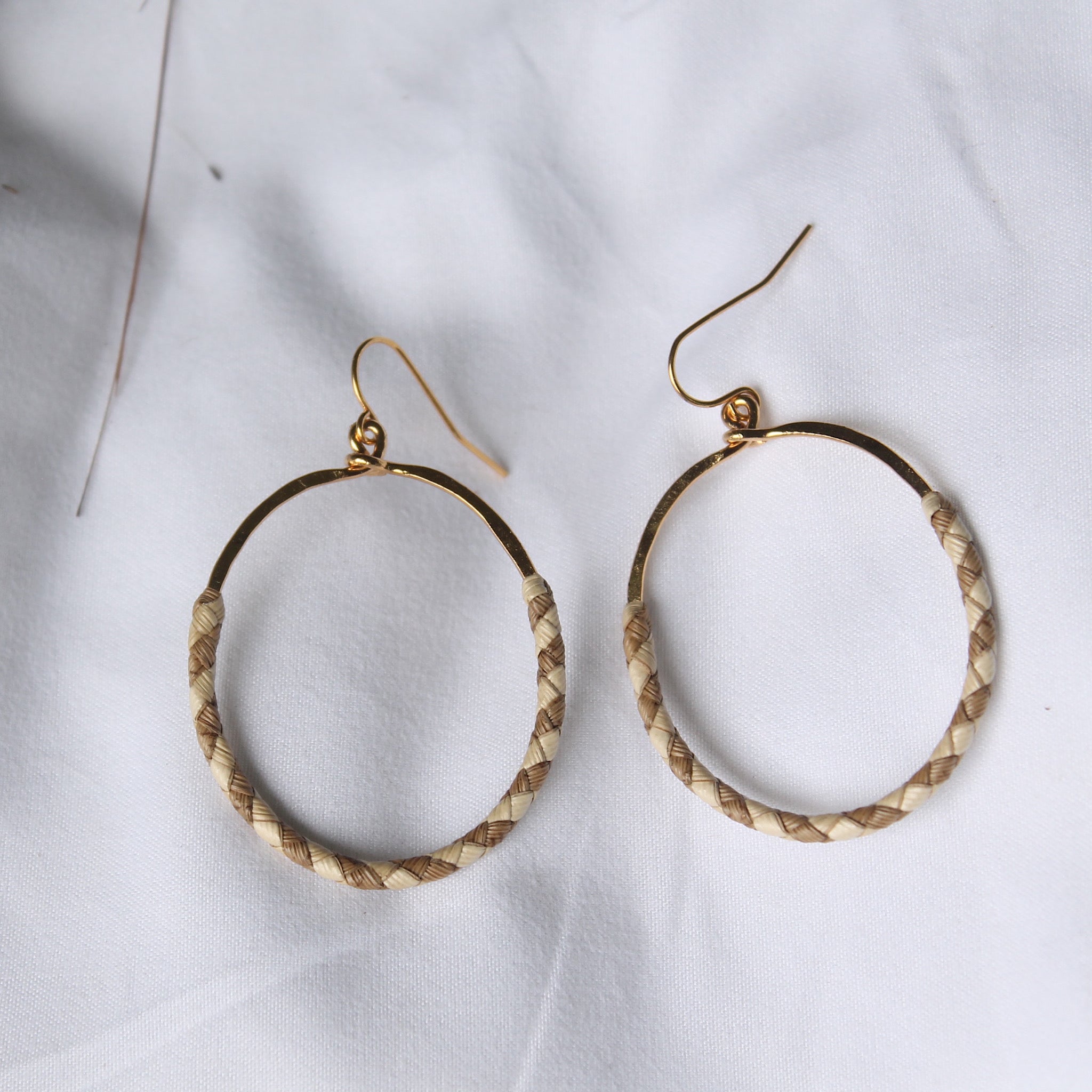 Lauhala Oval Hoops