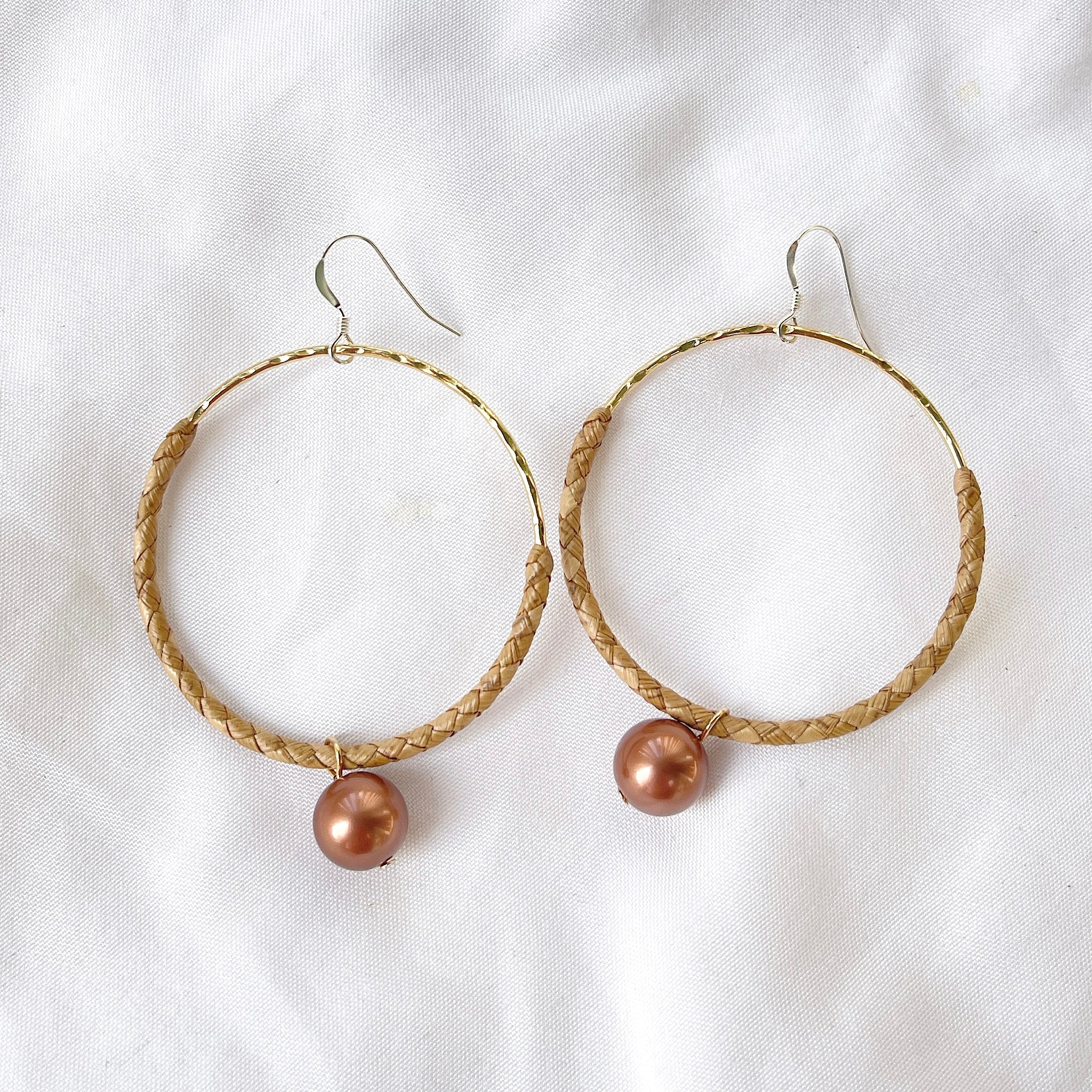 Mauahi X Lovellysea Lauhala Wrapped Pearl Hoops